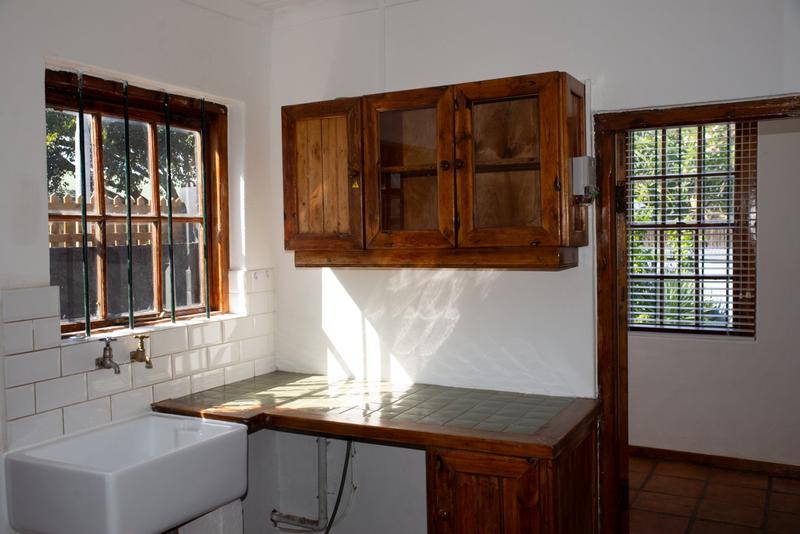 To Let 2 Bedroom Property for Rent in Observatory Western Cape